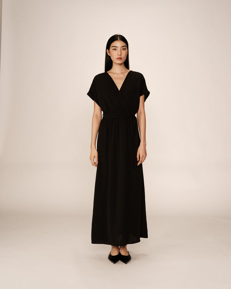 Vestido largo trapecio mariposa negro