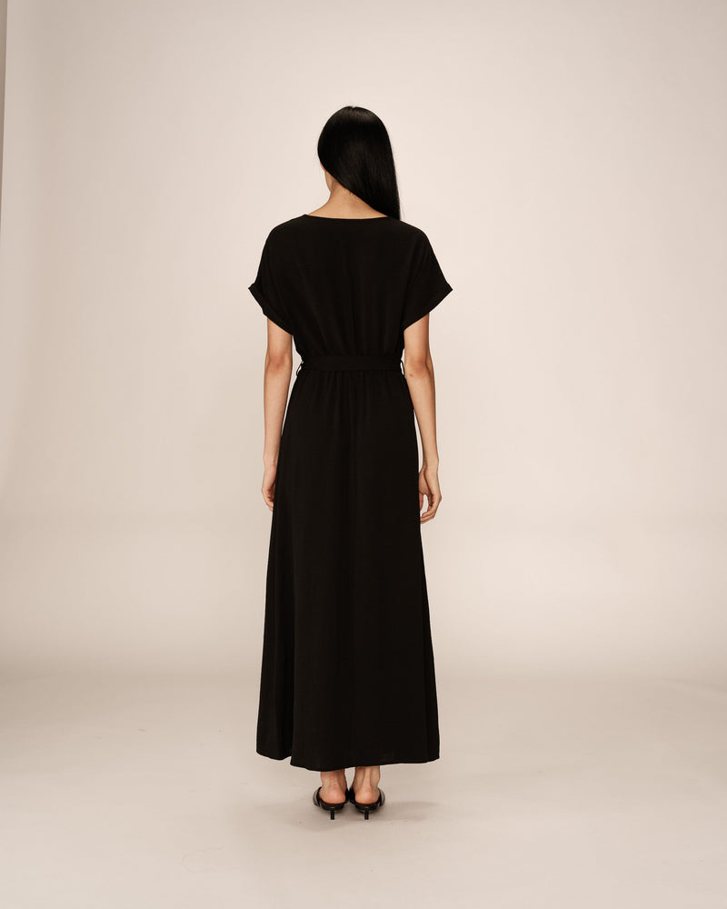 Vestido largo trapecio mariposa negro