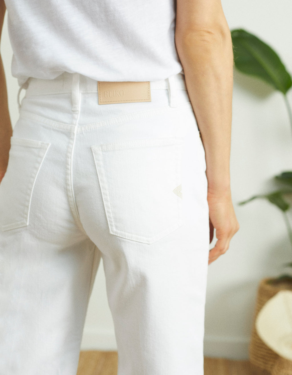 Reiko - Paty Straight Trousers - Off White Denim - Women