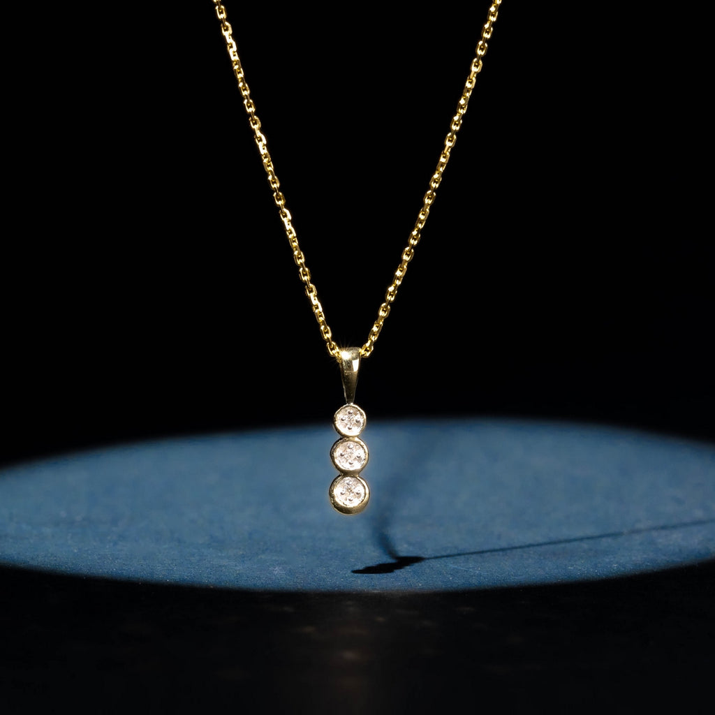 "Mini Trilogy" pendant D0.02Ct/3 - 375/1000 Yellow Gold