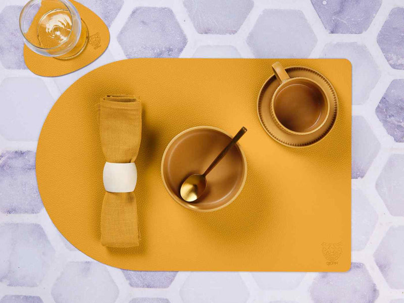 Set De Table Rectangovale Réversible - 6 Pièces - Cuir Recyclé Jaune Moutarde Et Vert Sapin