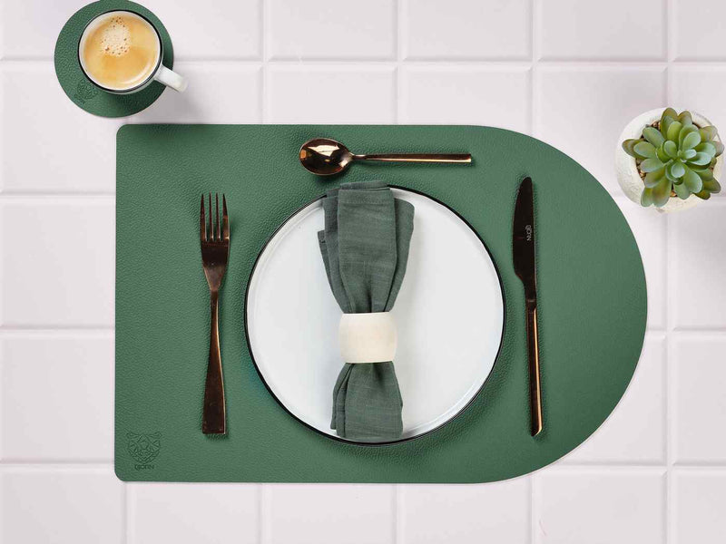 Set De Table Rectangovale Réversible - 6 Pièces - Cuir Recyclé Jaune Moutarde Et Vert Sapin