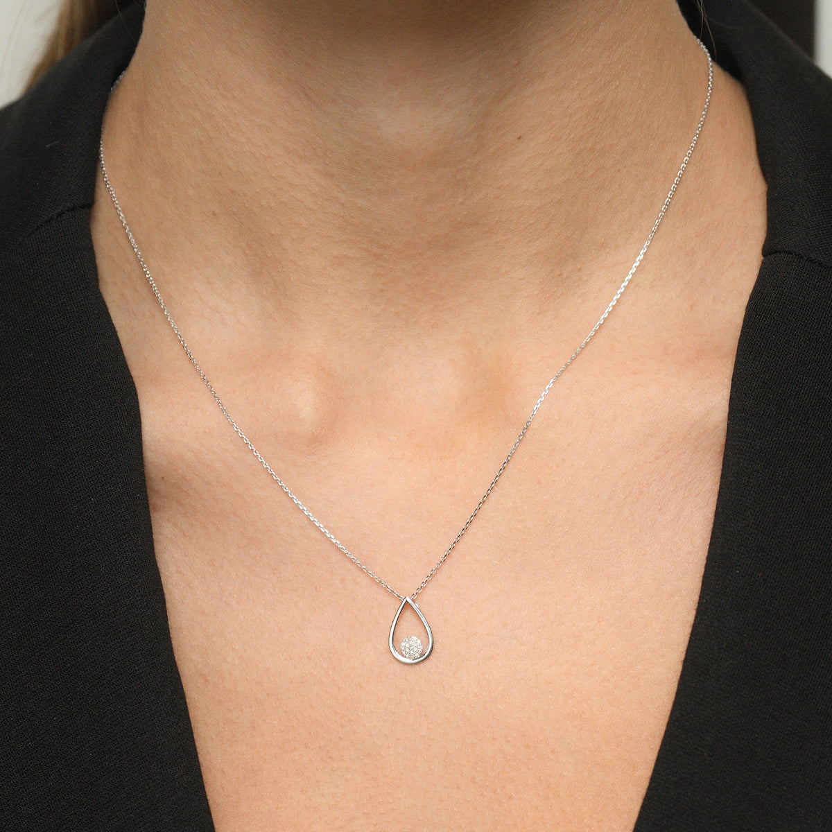Pendentif "Poire Deluxe" D0,05/19 - Or Blanc 375/1000