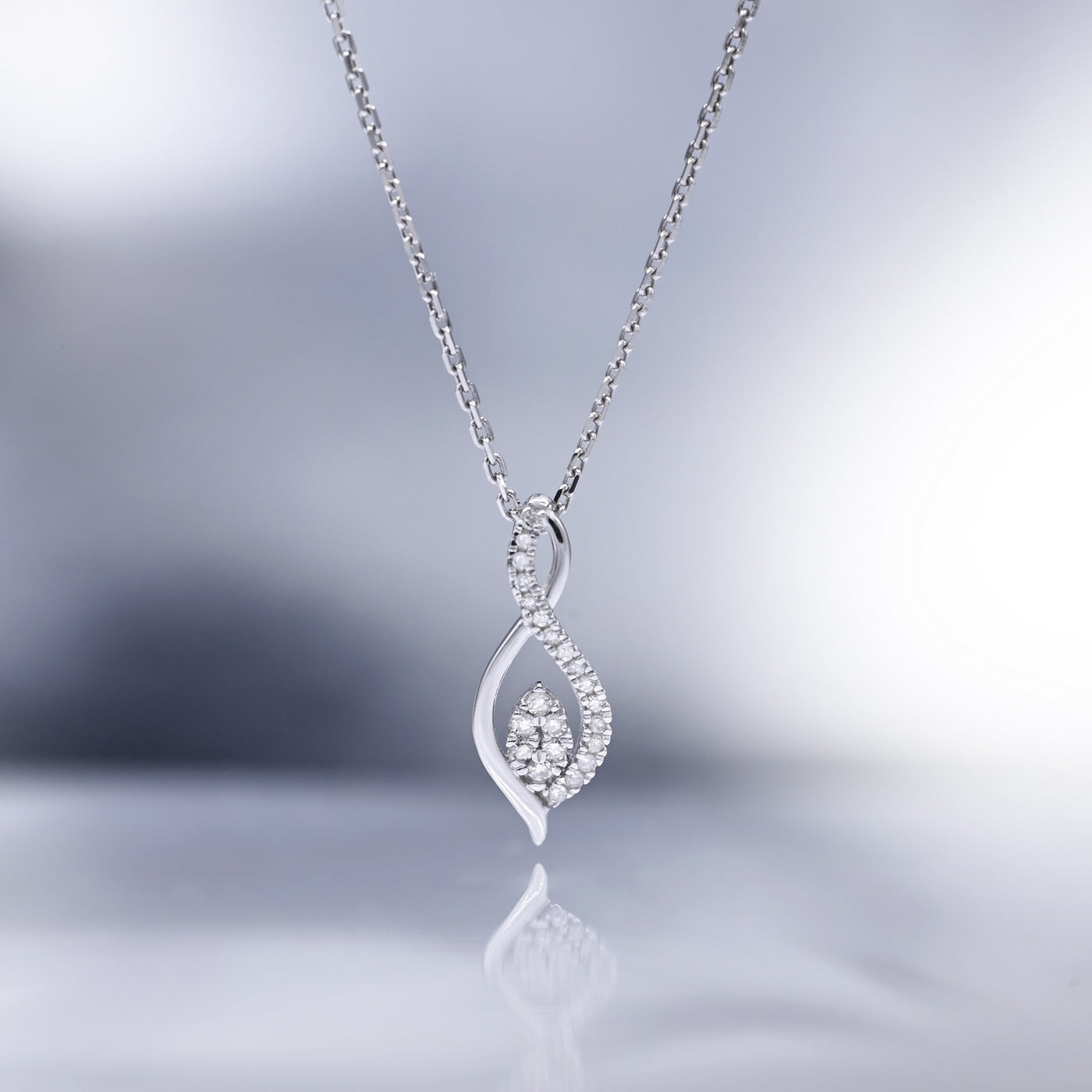 Pendentif "Luna" Diamants 0,07/22 - Or Blanc 375/1000