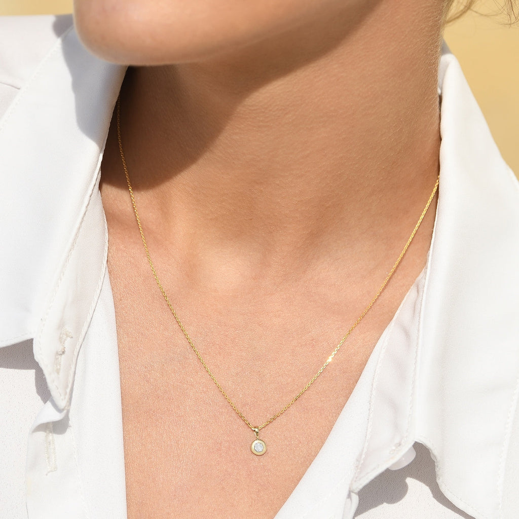 "Bombe" Diamond Pendant 0.02/8 - 375/1000 Yellow Gold