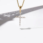 Pendentif Croix Brillante" D0,10/11 - Or Jaune 375/1000