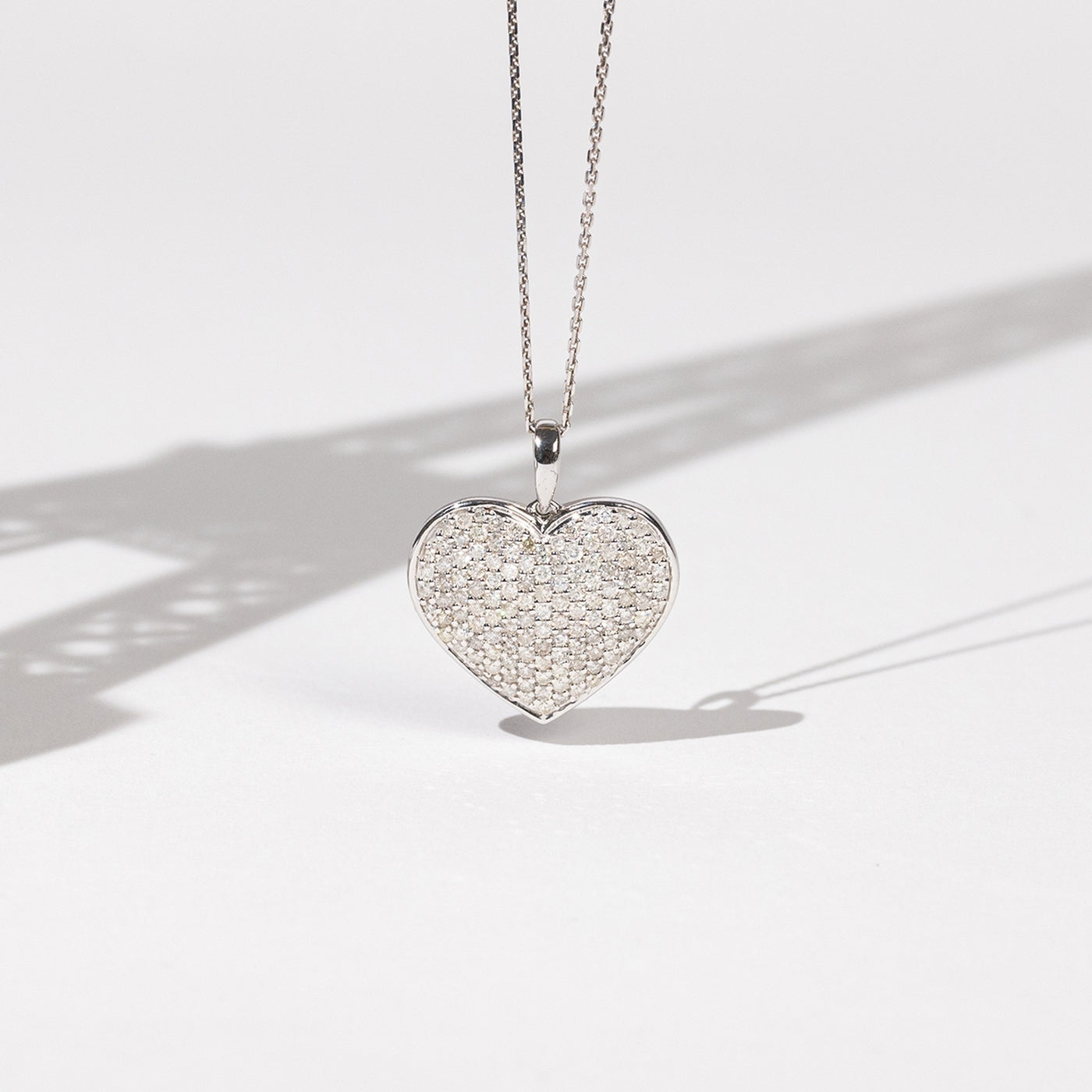 Colgante "Precioso Corazón" D 0,84/128 - Oro blanco 375/1000