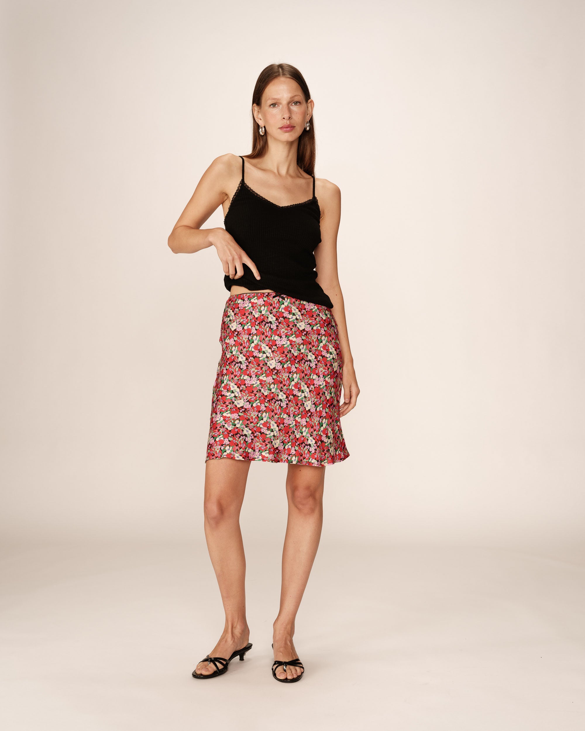 Pearl Skirt - Red