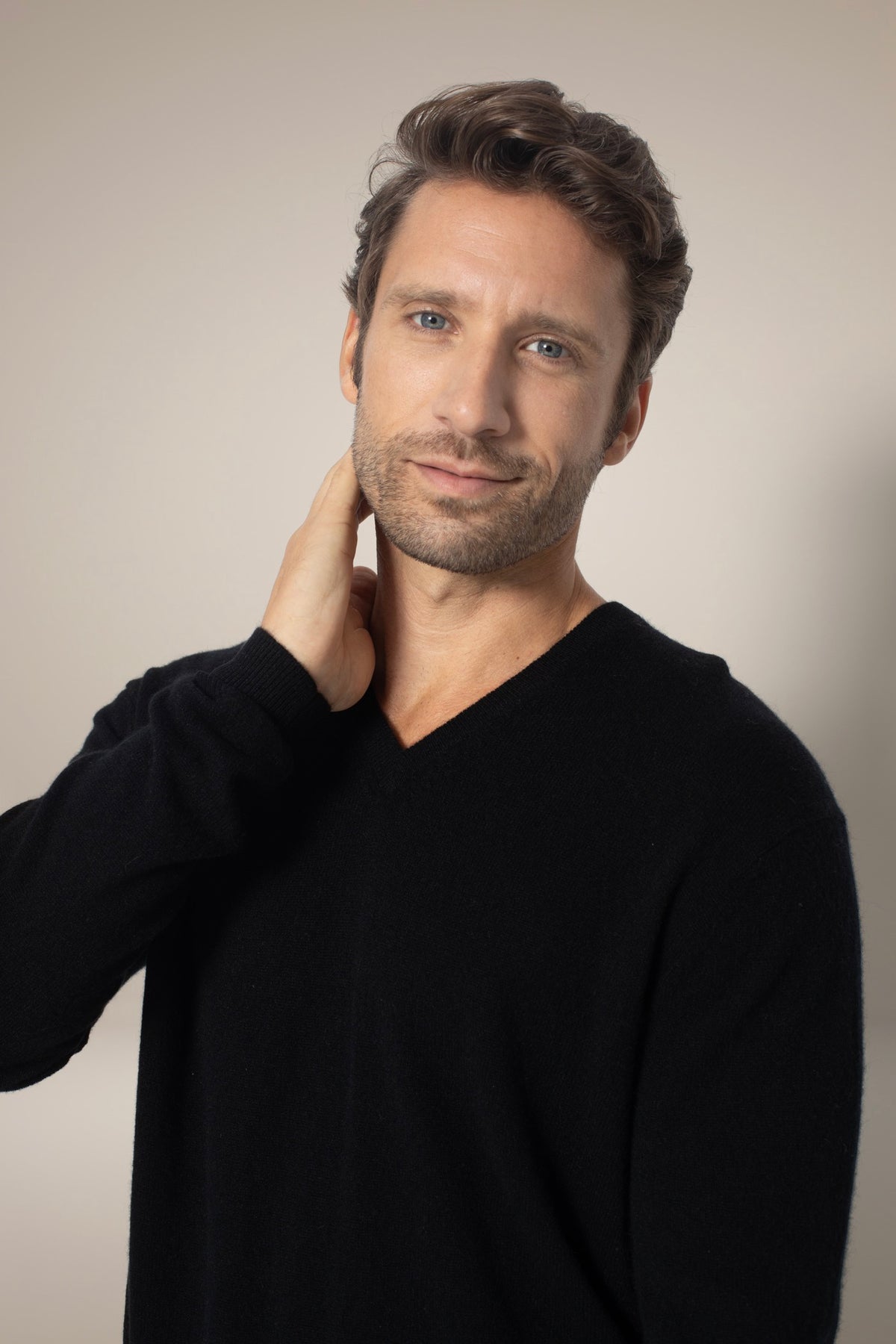 Jersey con cuello en V - Alexander - Negro