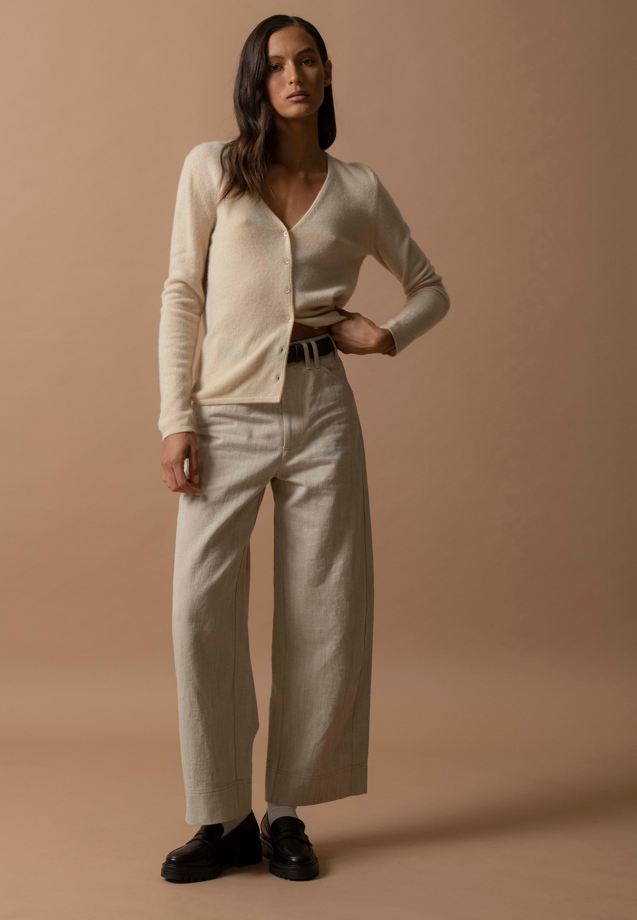 V-Neck Cardigan - Paige - Sand