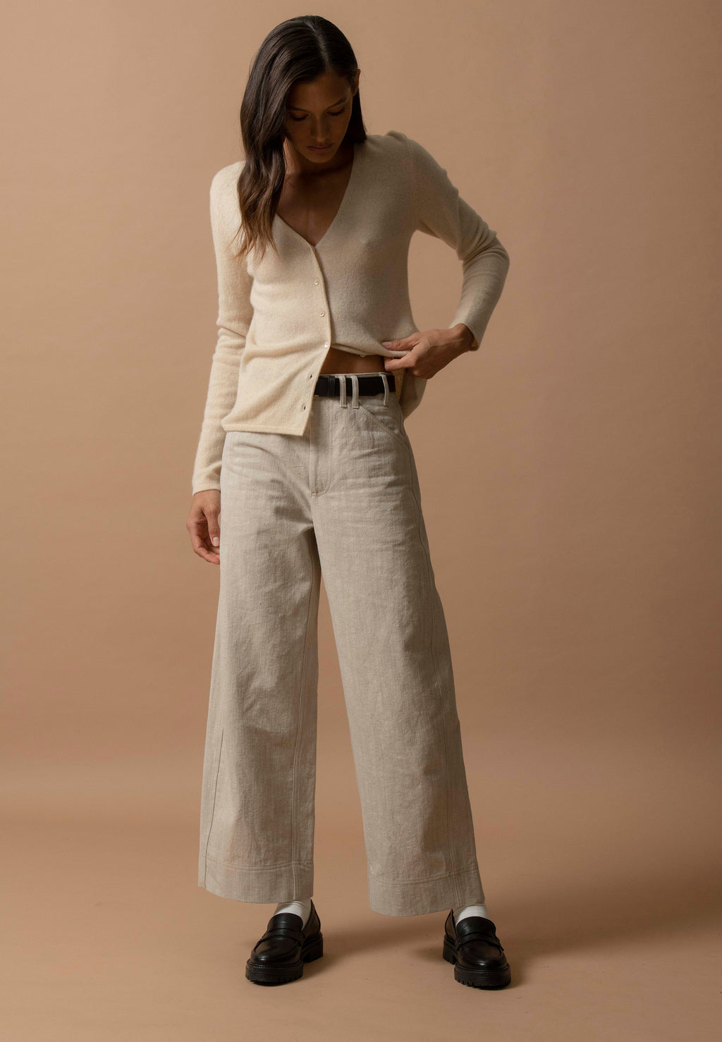 V-Neck Cardigan - Paige - Sand