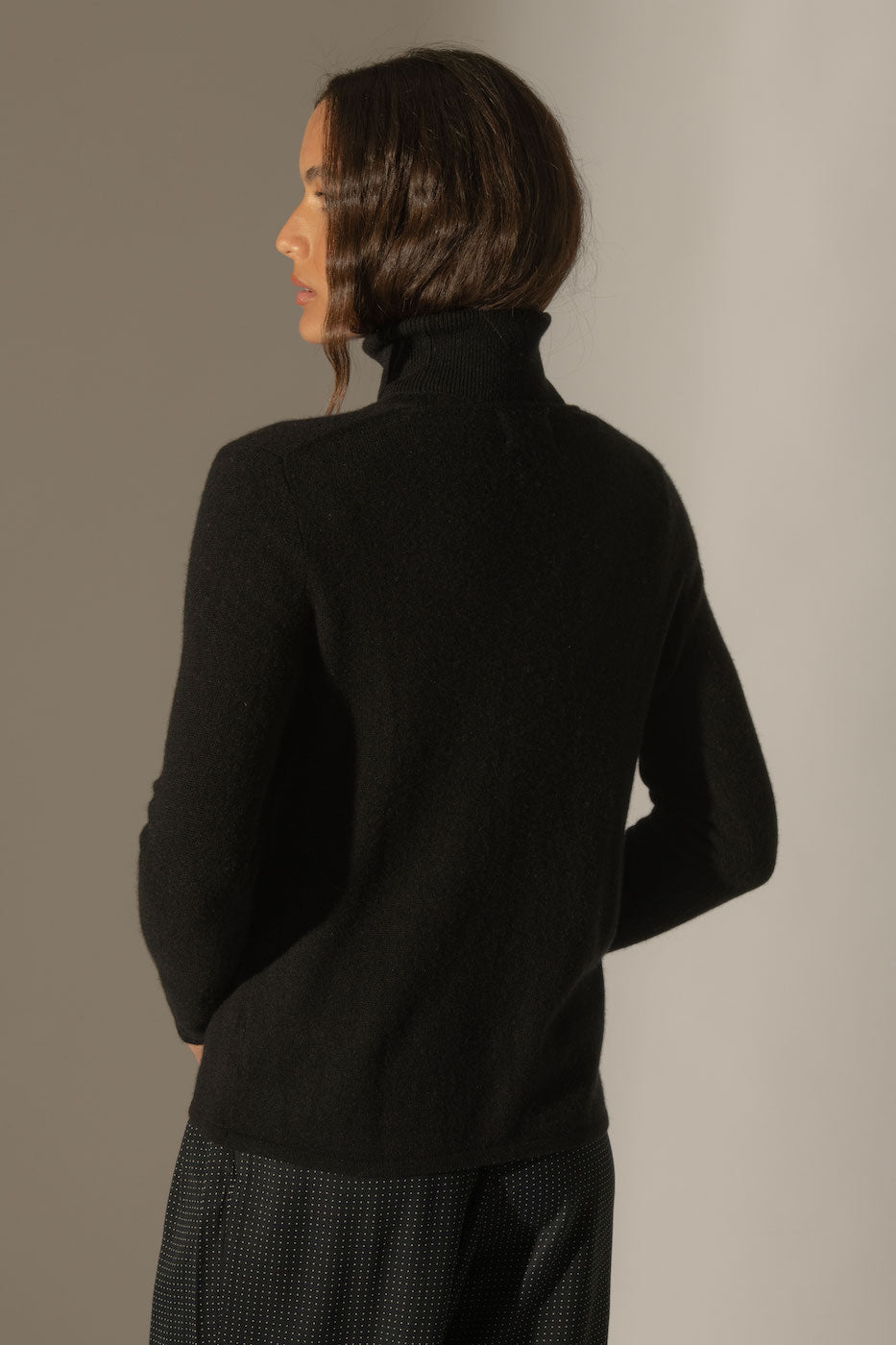 V-Neck Cardigan - Paige - Black