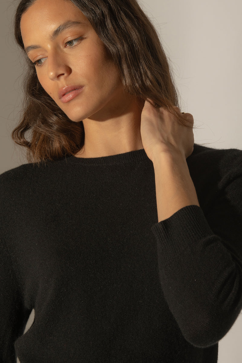 Pull Col Rond Boutonné Dos - Vanessa - Noir