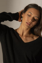 V-Neck Sweater - Penelope - Black