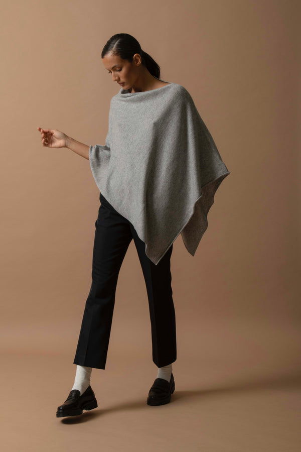 Poncho Tamara - Meleret Sky
