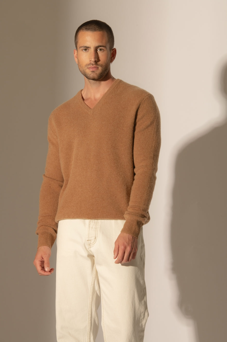 Jersey Cuello V 4 Hebras - Enzo - Avellana