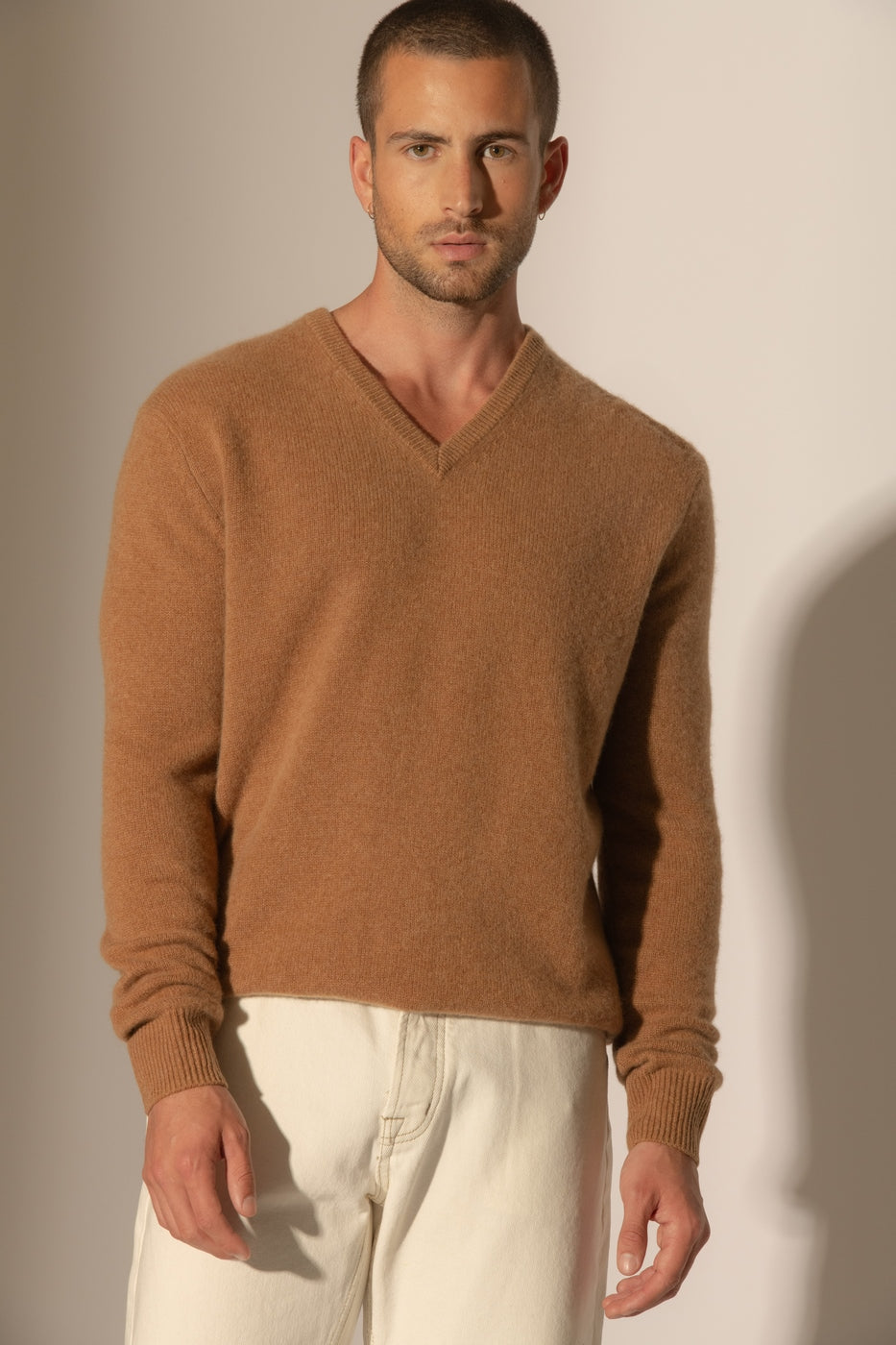 Jersey Cuello V 4 Hebras - Enzo - Avellana