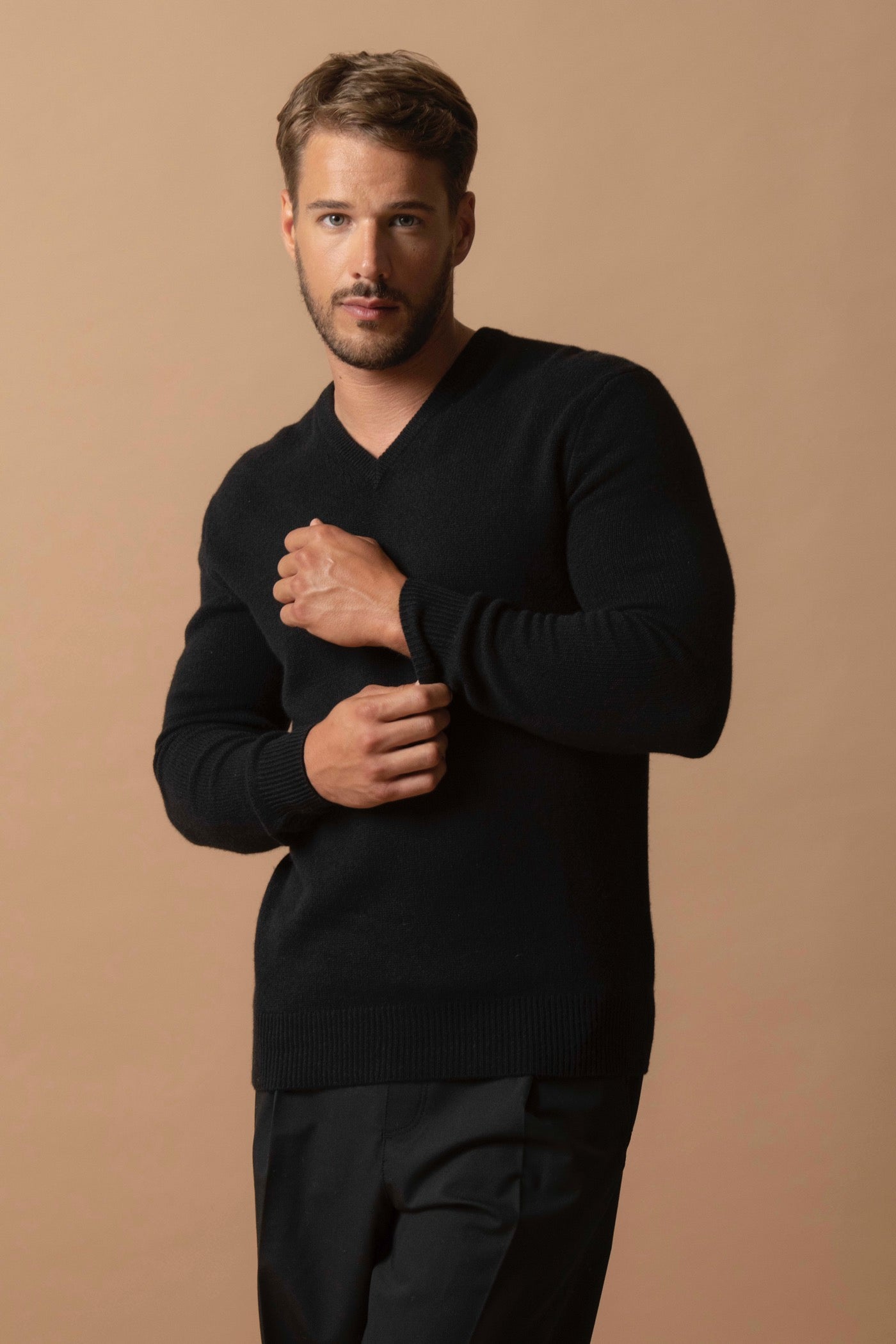 4-Ply V-Neck Jumper - Enzo - Black