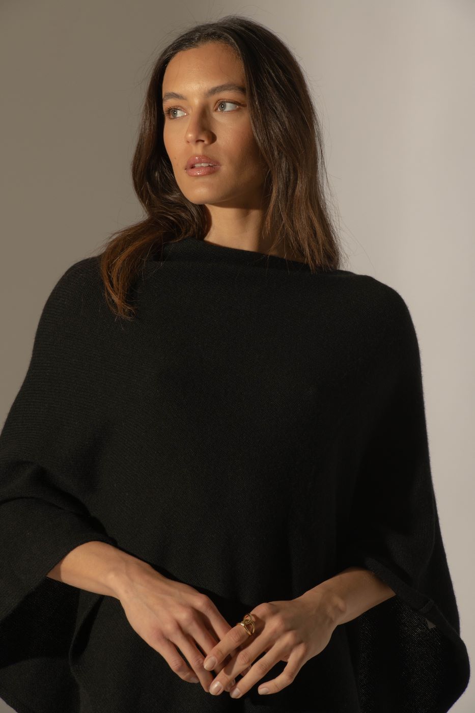 4-Ply Poncho - Georgia - Black