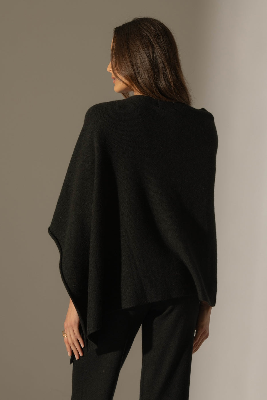 4-Ply Poncho - Georgia - Black