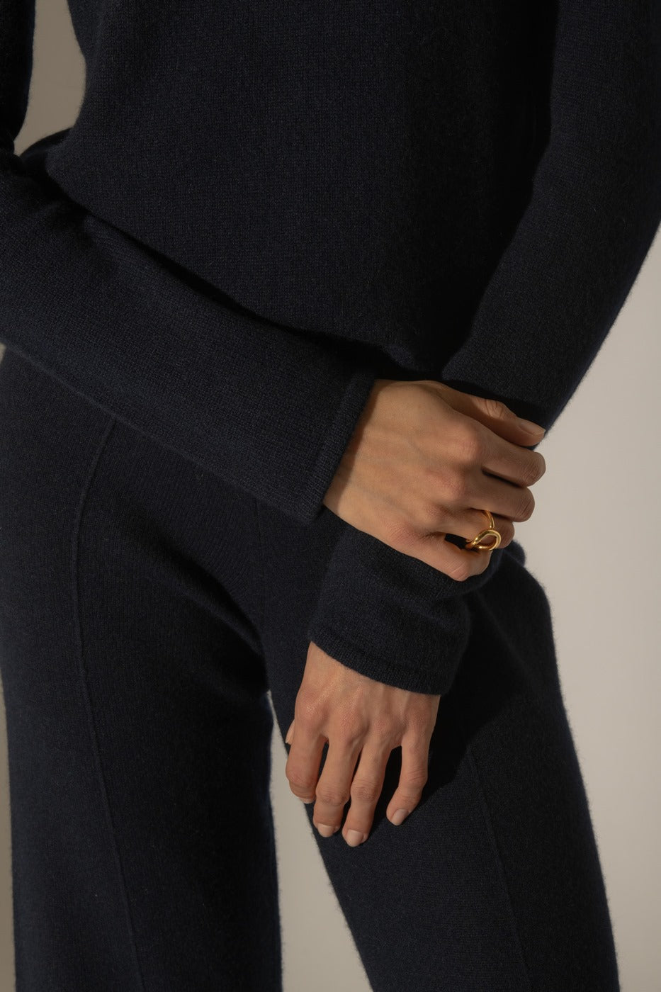 4-Ply Turtleneck Sweater - Willow - Navy