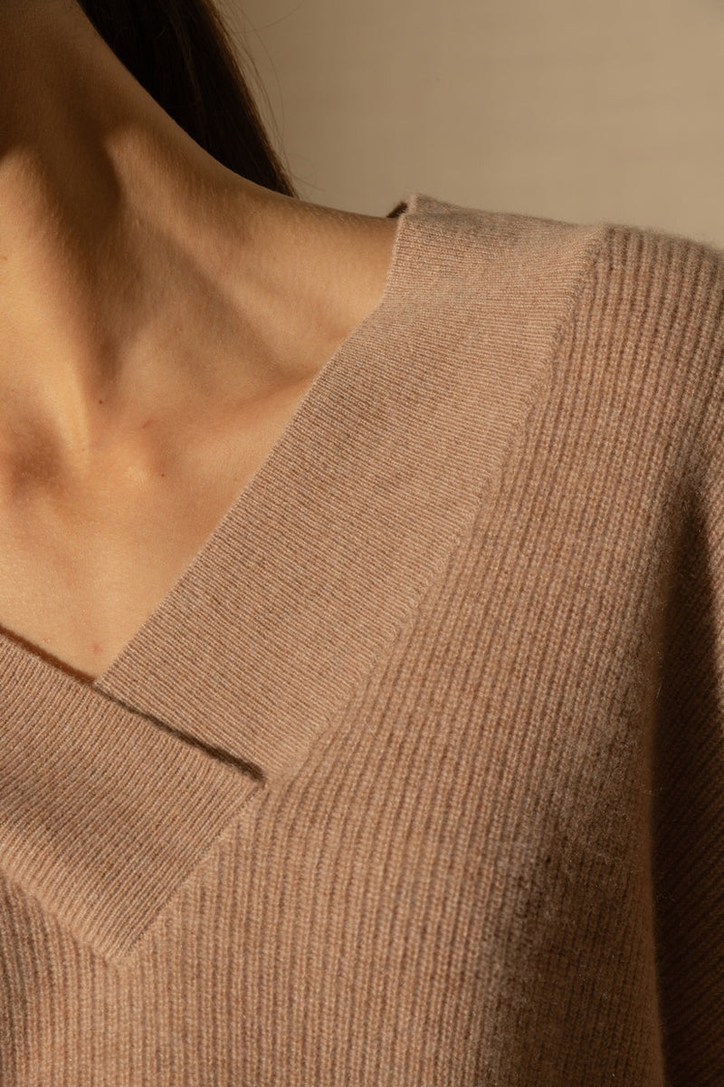Jersey cruzado con cuello en V - Grainne - Camello Jaspeado