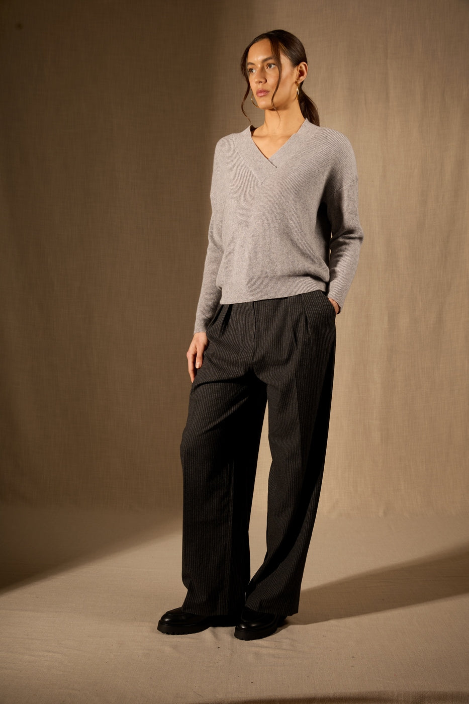 Crossover V-Neck Jumper - Grainne - Grey Marl
