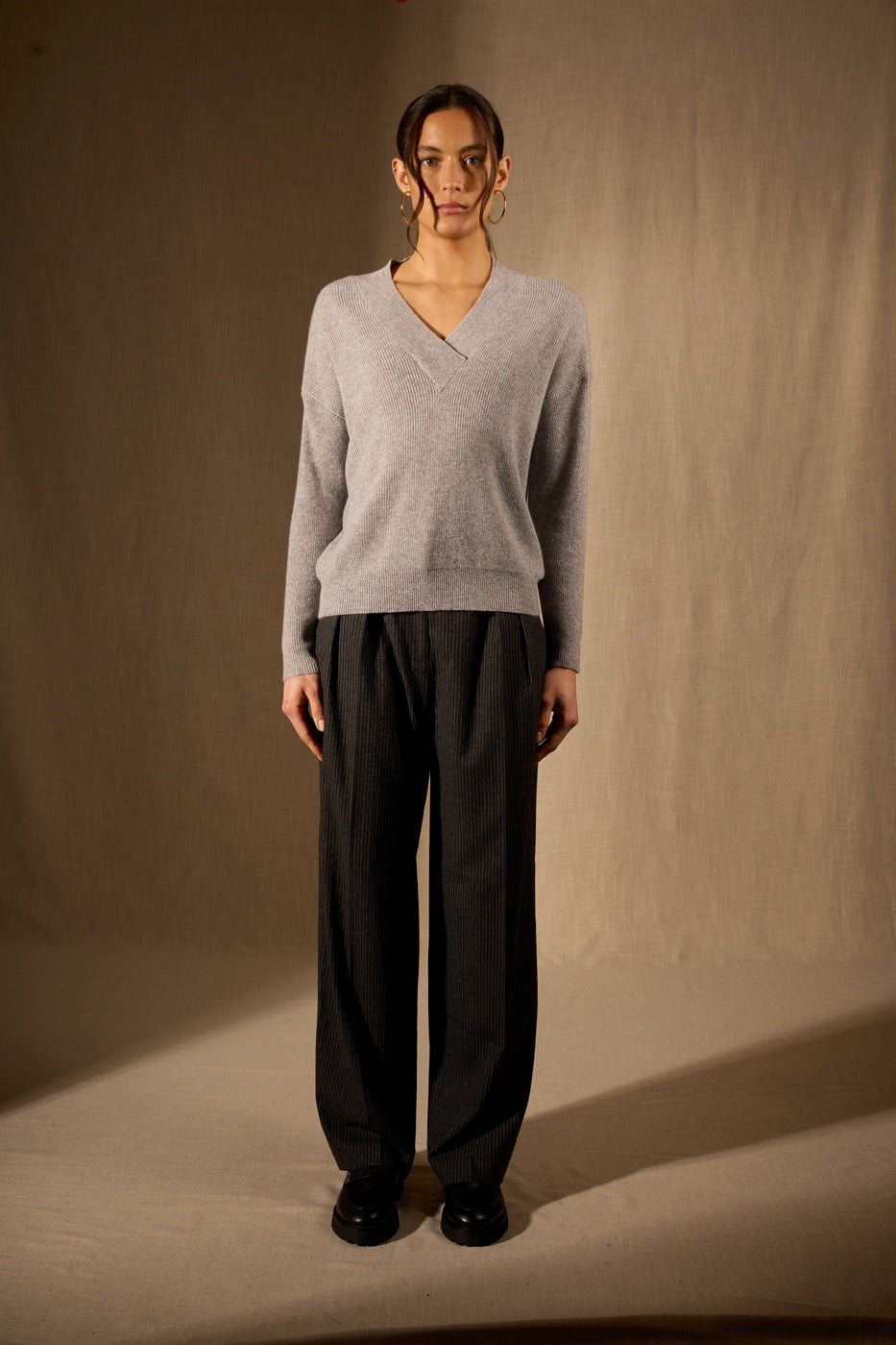 Crossover V-Neck Jumper - Grainne - Grey Marl