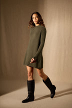 Vestido Cuello Alto Volantes Puños - Lyamia - Caqui