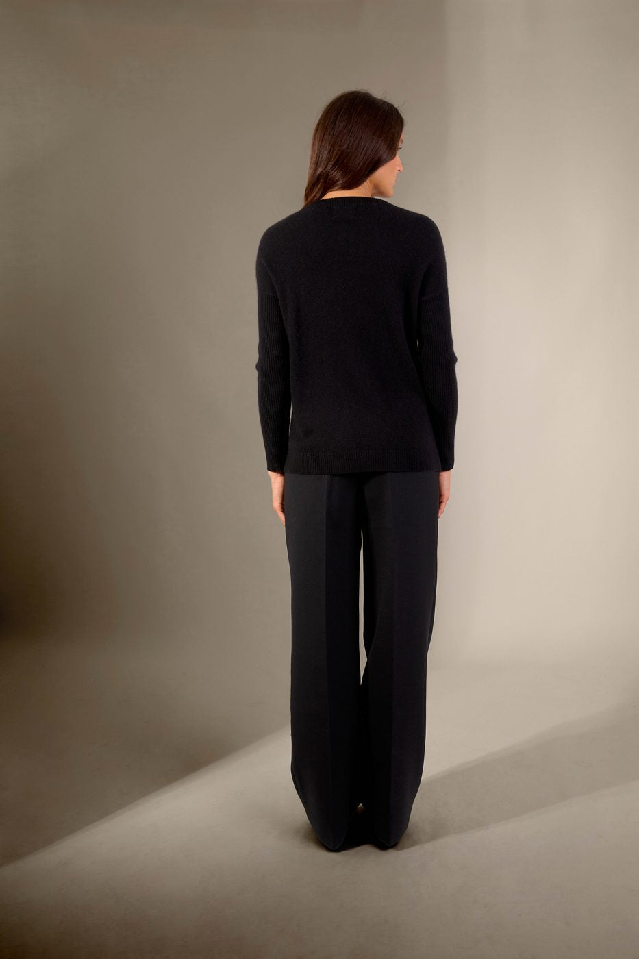 Crew Neck Sweater - Daria - Black