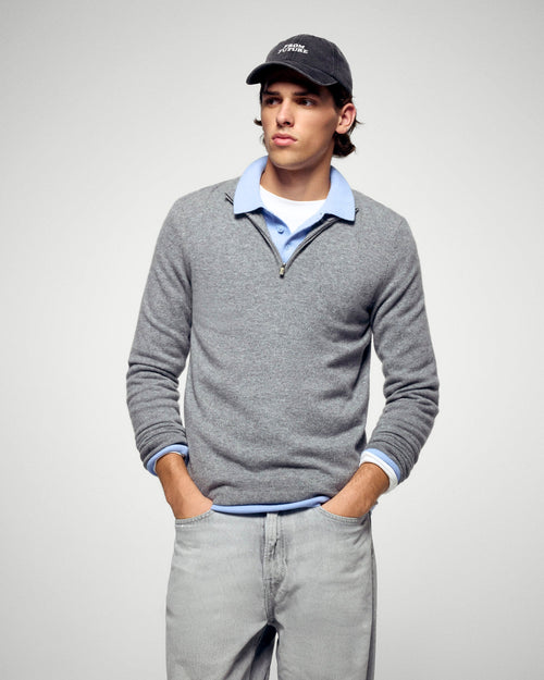 #label: Dren mesure 1,89m et porte une taille M