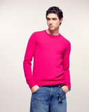 #label: Arnau mesure 1,87m et porte une taille M