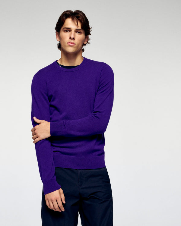 #label: Dren is 1.89m tall and wears a size S