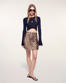 #label: Selaa mesure 1,73m et porte une taille S