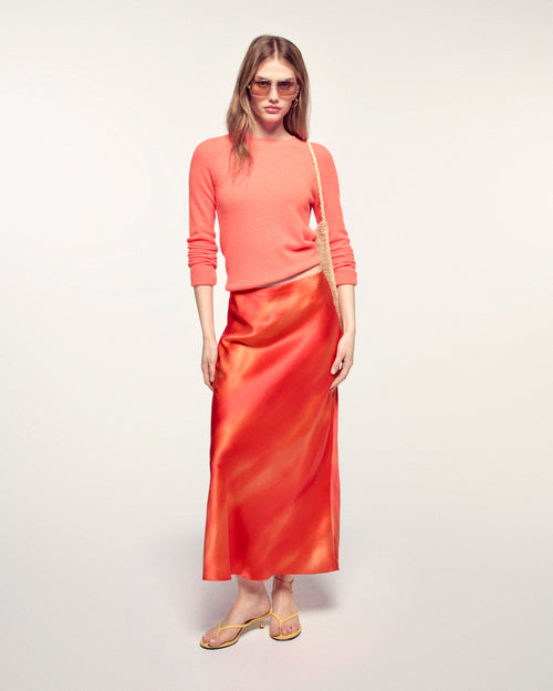 #label: Maria mesure 1,79m et porte une taille S