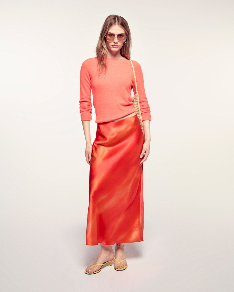 #label: Maria mesure 1,79m et porte une taille S