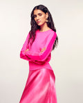 #label: Aya mesure 1,74m et porte une taille S