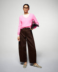 #label: Julieta mide 1,73 m y lleva una talla S