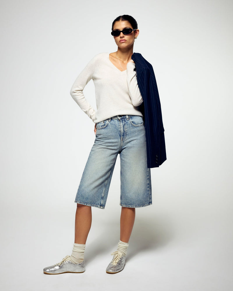 #label: Julieta mesure 1,73m et porte une taille S