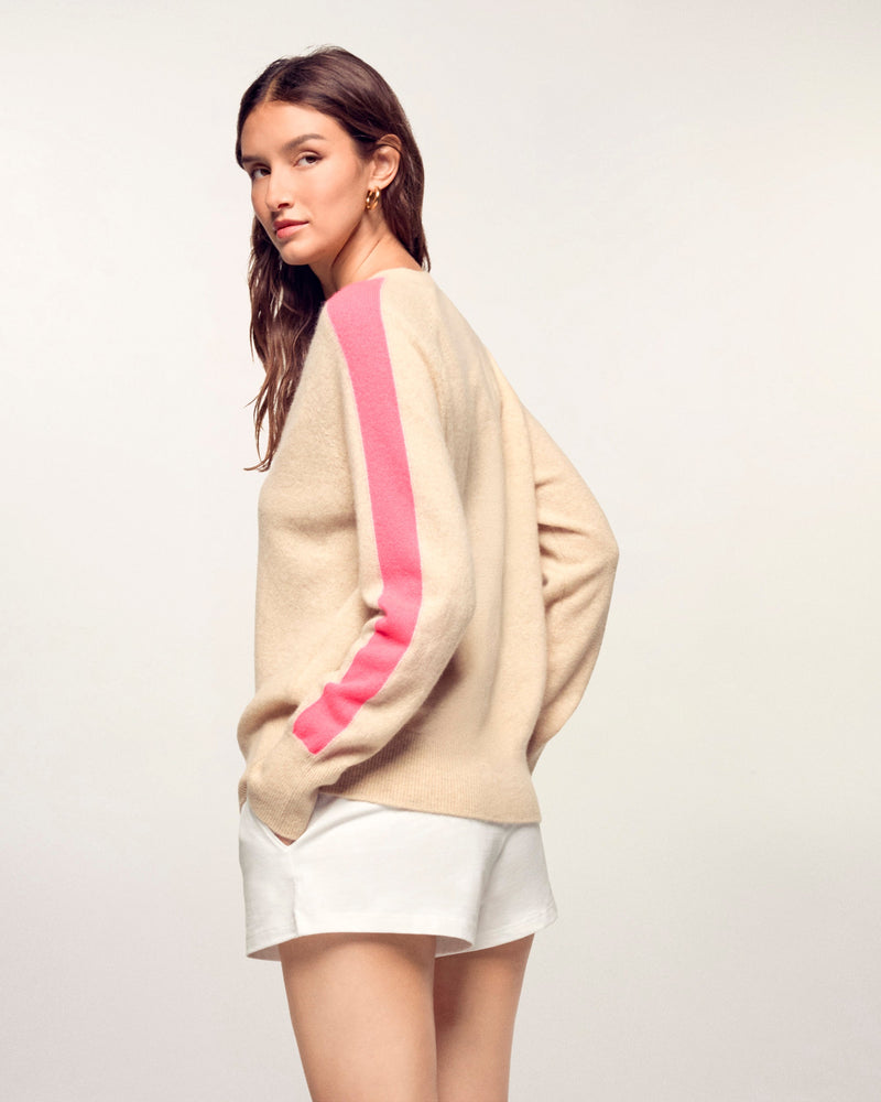 #label: Maria mesure 1,79m et porte une taille S