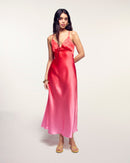 #label: Ehlana mesure 1,77m et porte une taille S