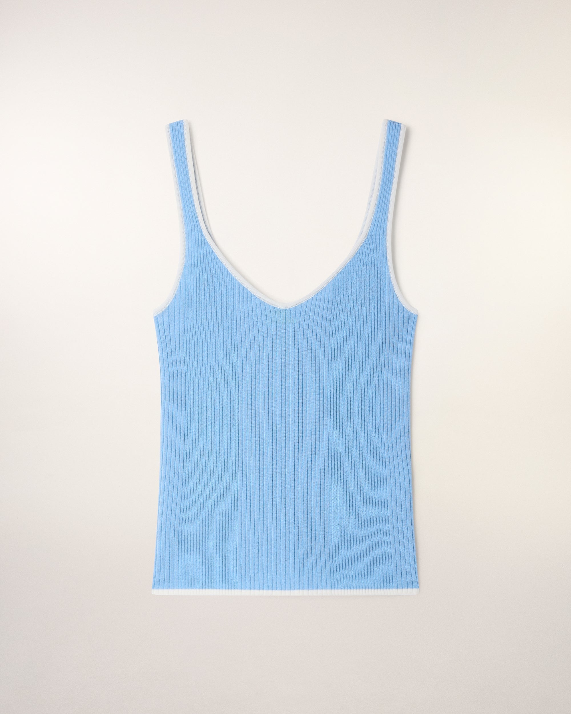 Camiseta sin mangas con tirantes en contraste