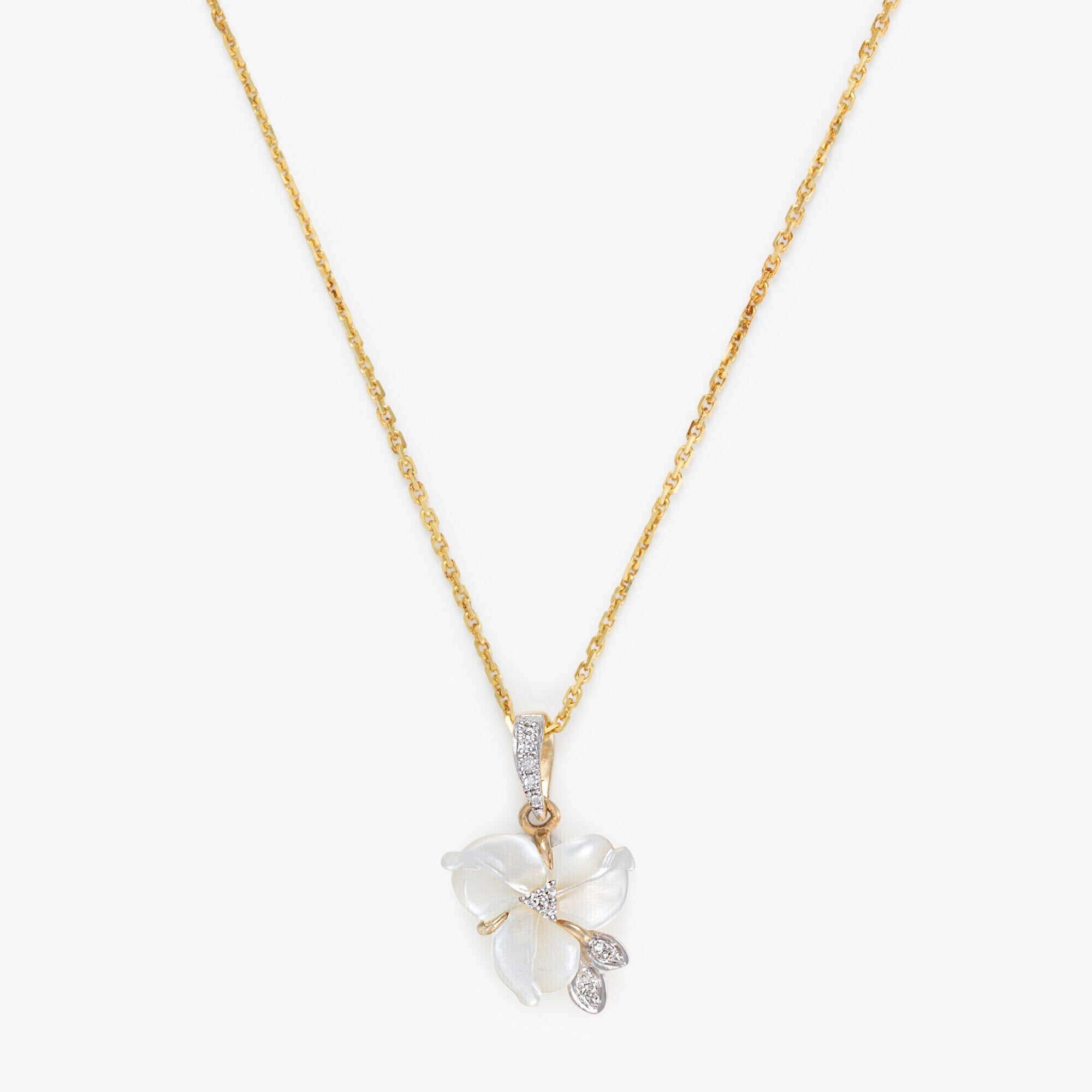 Colgante “Tradescantia” Diamantes 0,04/12 y Nácar Blanco
