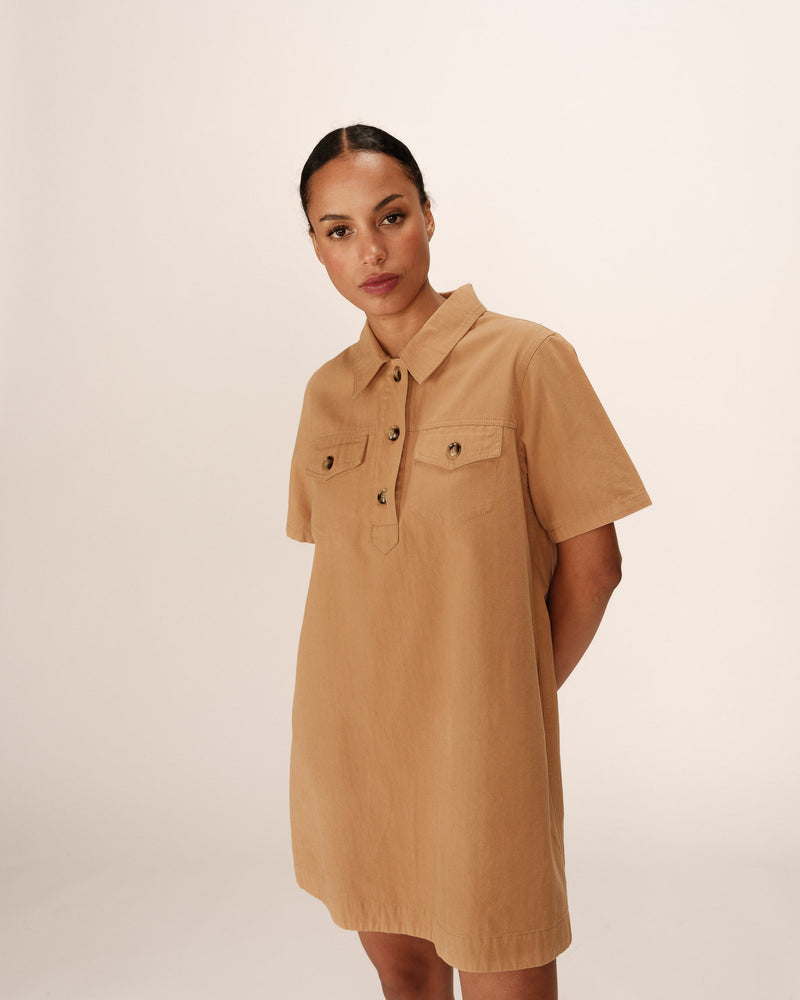 Vestido Corto Cuello Abotonado Camel Philine