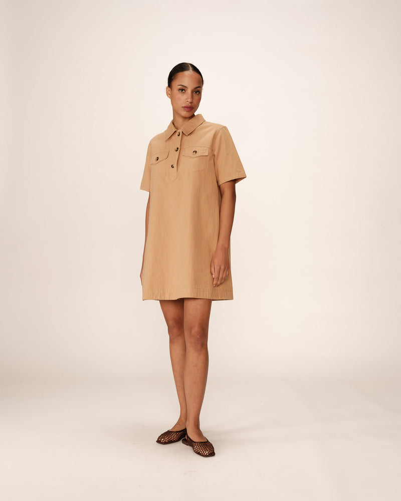 Vestido Corto Cuello Abotonado Camel Philine