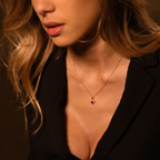 Pendentif "Embrasé" Or Jaune 375/1000 Et Zirconium Rouge
