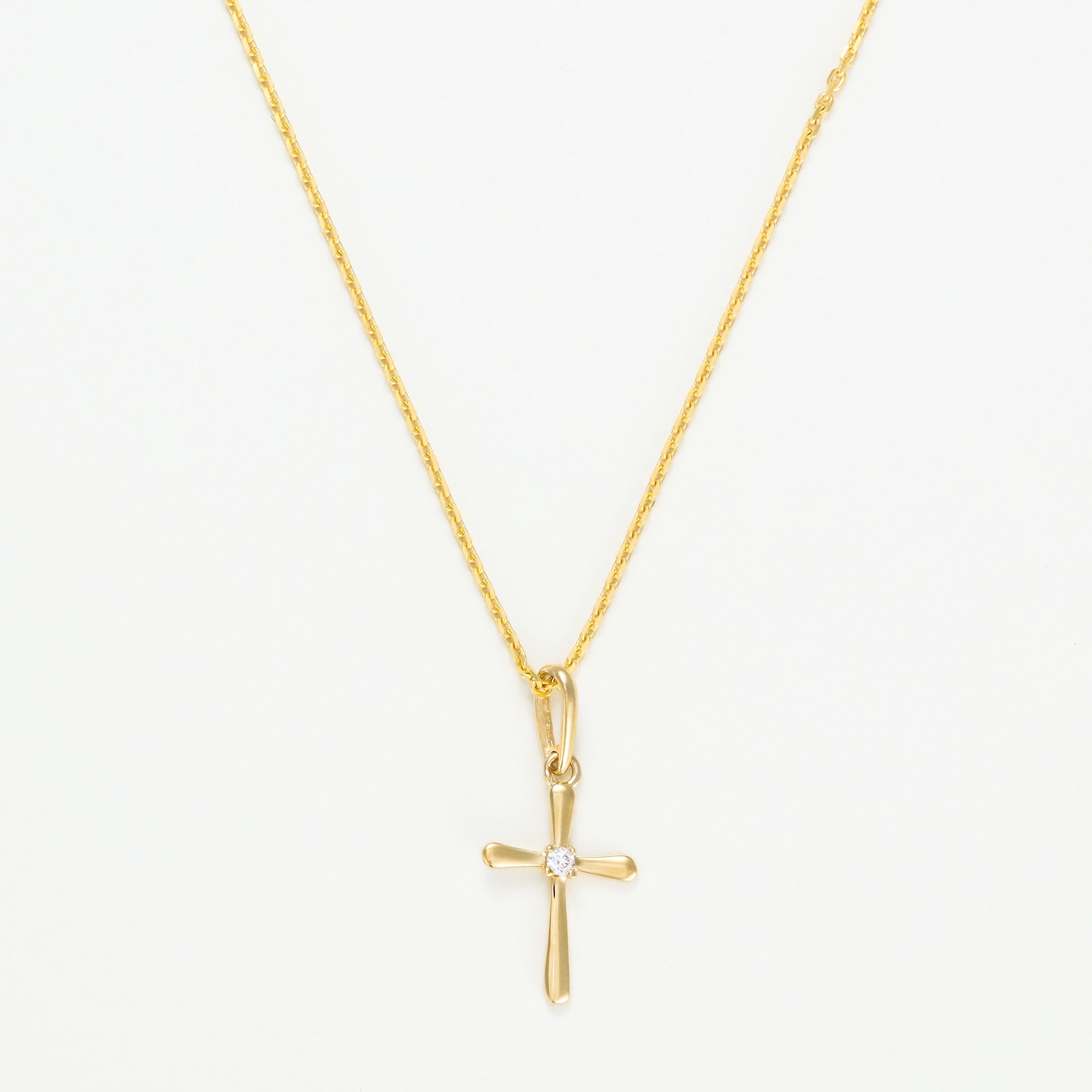 Colgante "Croix Honneteté" Oro Amarillo 375/1000 y Circonio