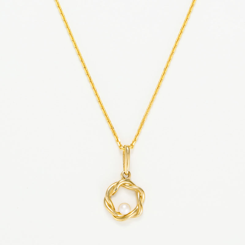 Pendentif "Nittaya" Or Jaune  375/1000 Et Perles Blanche