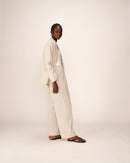 Blazer de rayas con dos botones en beige Pia