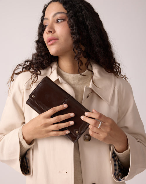 Pochette À Bandoulière Gina Chocolat Vernis